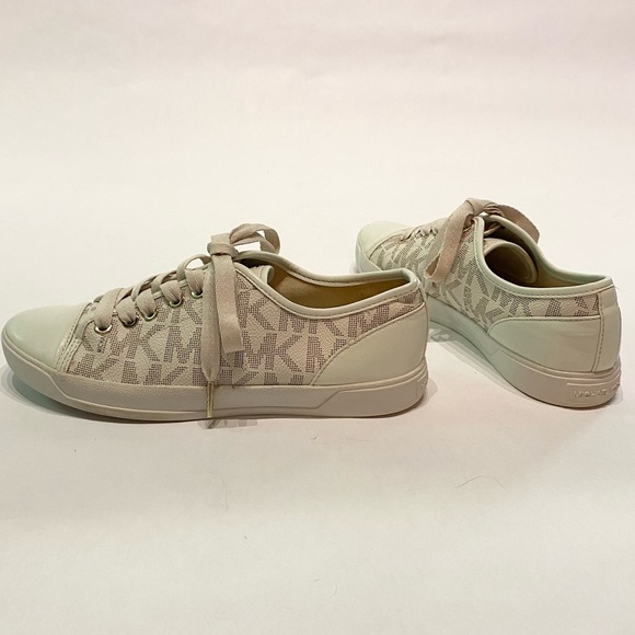Michael Kors sneakers 6.5 - Picture 4 of 8